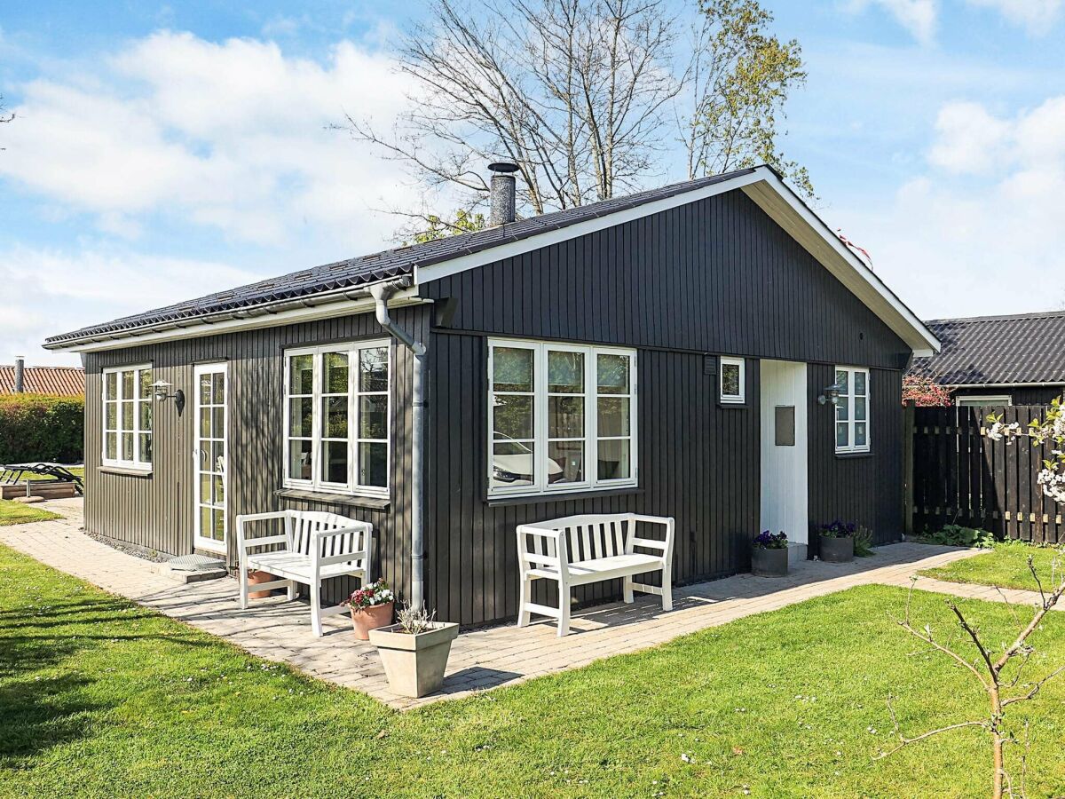 Holiday house Gemütliches Sommerhaus in der Nähe von Ore Strand - Outdoor photo 2