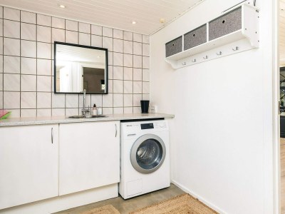 Holiday house Gemütliches Sommerhaus in der Nähe von Ore Strand - Outdoor photo 11