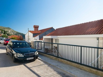Apartment Apartment with terrace and sea view - Outdoor photo 2