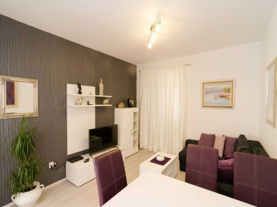 Apartment Apartment with terrace and sea view - Features photo 6