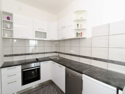 Apartment Apartment with terrace and sea view - Features photo 8