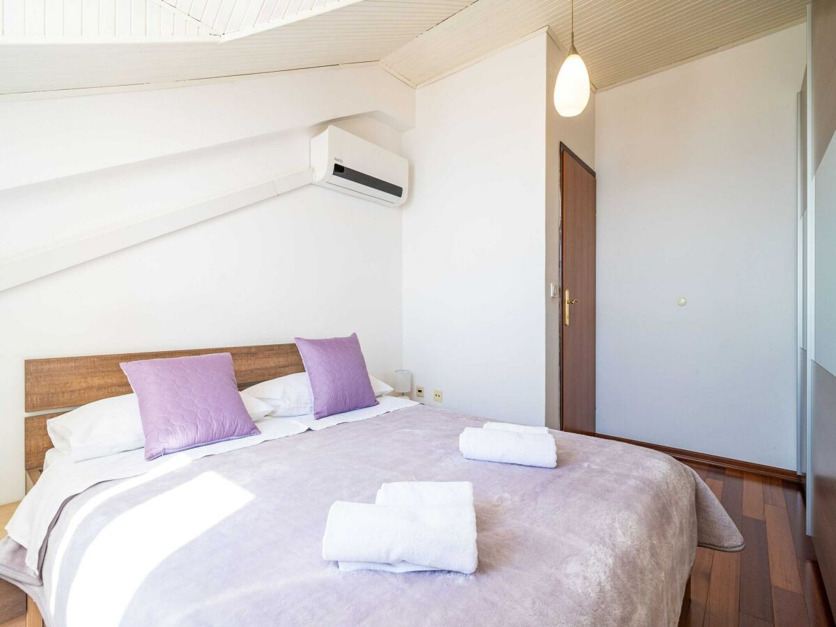 Apartment Apartments Isabora - Premium Two-Bedroom Apartment with Terrace and Sea View - Features photo 4