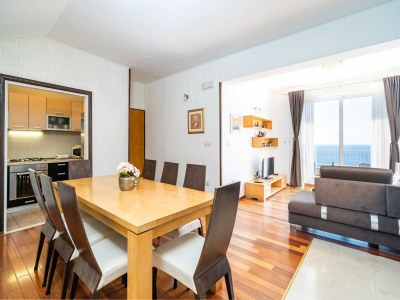 Apartment Apartments Isabora - Premium Two-Bedroom Apartment with Terrace and Sea View - Features photo 6