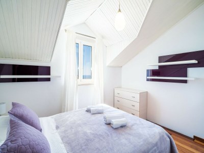 Apartment Apartments Isabora - Premium Two-Bedroom Apartment with Terrace and Sea View - Features photo 10