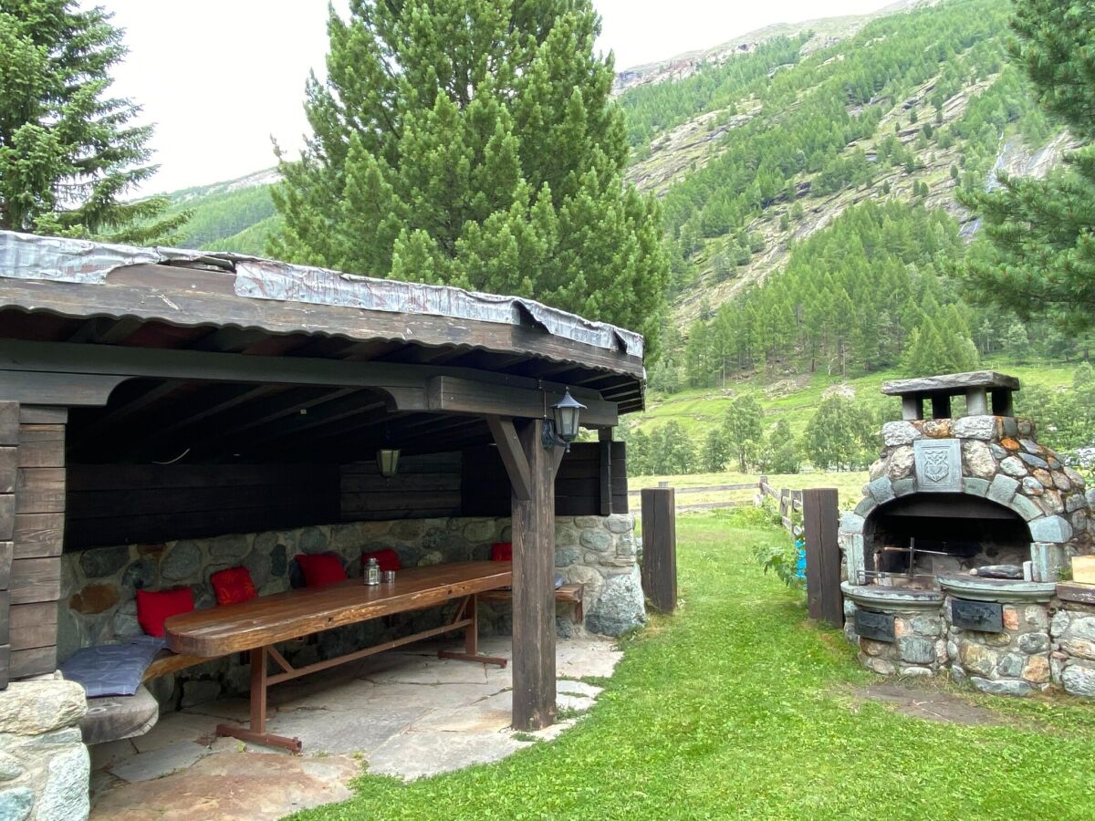 Apartment Chalet in Saas Fee near Ski Slopes - Outdoor photo 5