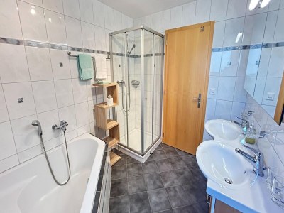 Apartment Bedroom Retreat in Saas Valley - Features photo 12