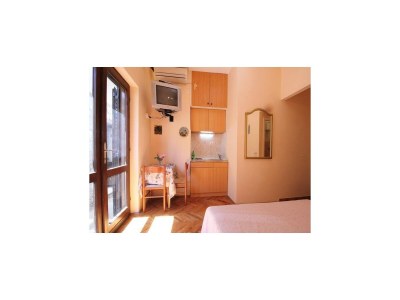 Apartment Apartments Magda- Standard Backside Studio Apartment (Apartment 5) - Features photo 6