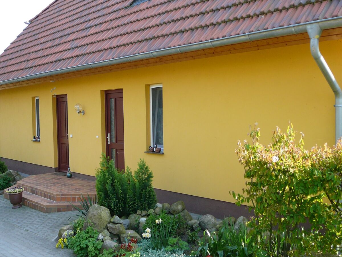 Apartment Waterfront Bliss for 2 Guests