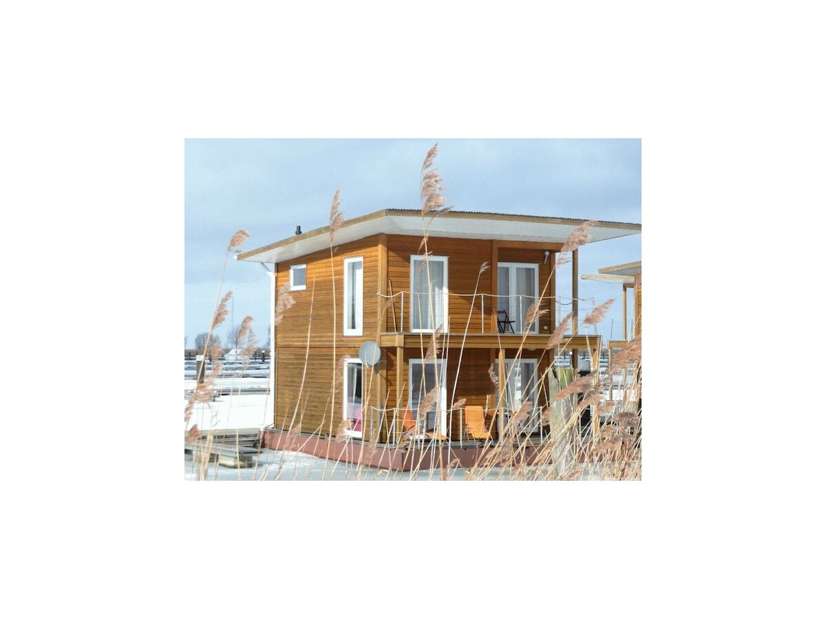 Holiday house Hausboot in Kröslin am Bodden - Outdoor photo 2