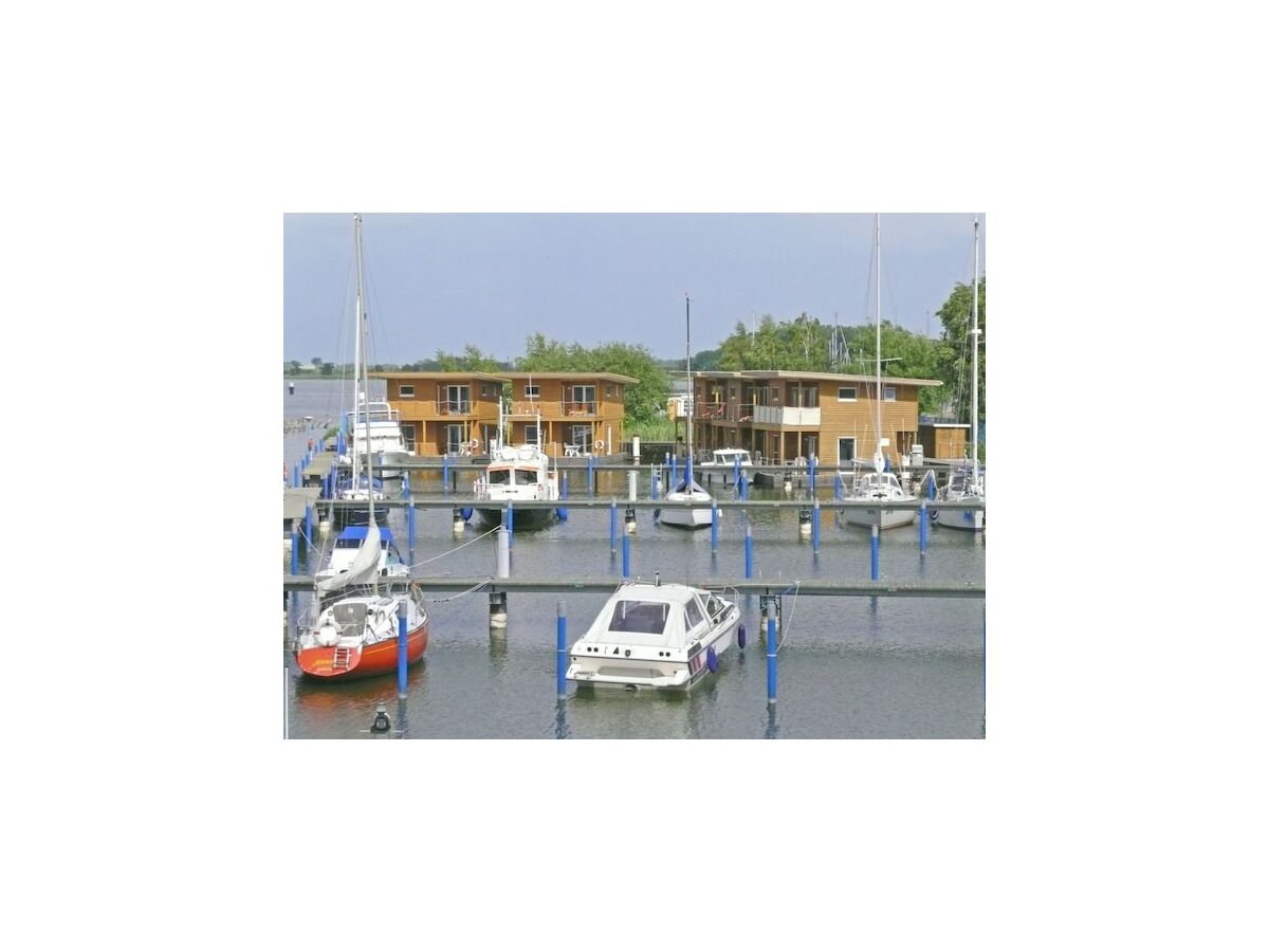 House boat Hausboot in Barth am Barther Bodden