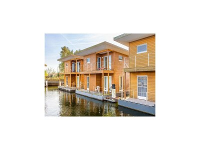 House boat Hausboot in Barth am Barther Bodden in Fischland-Darss-Zingst - House boat