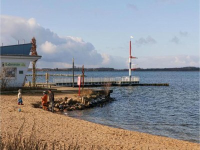 Holiday house Ferienhaus im Ferienpark Mueritz - Environment photo 22