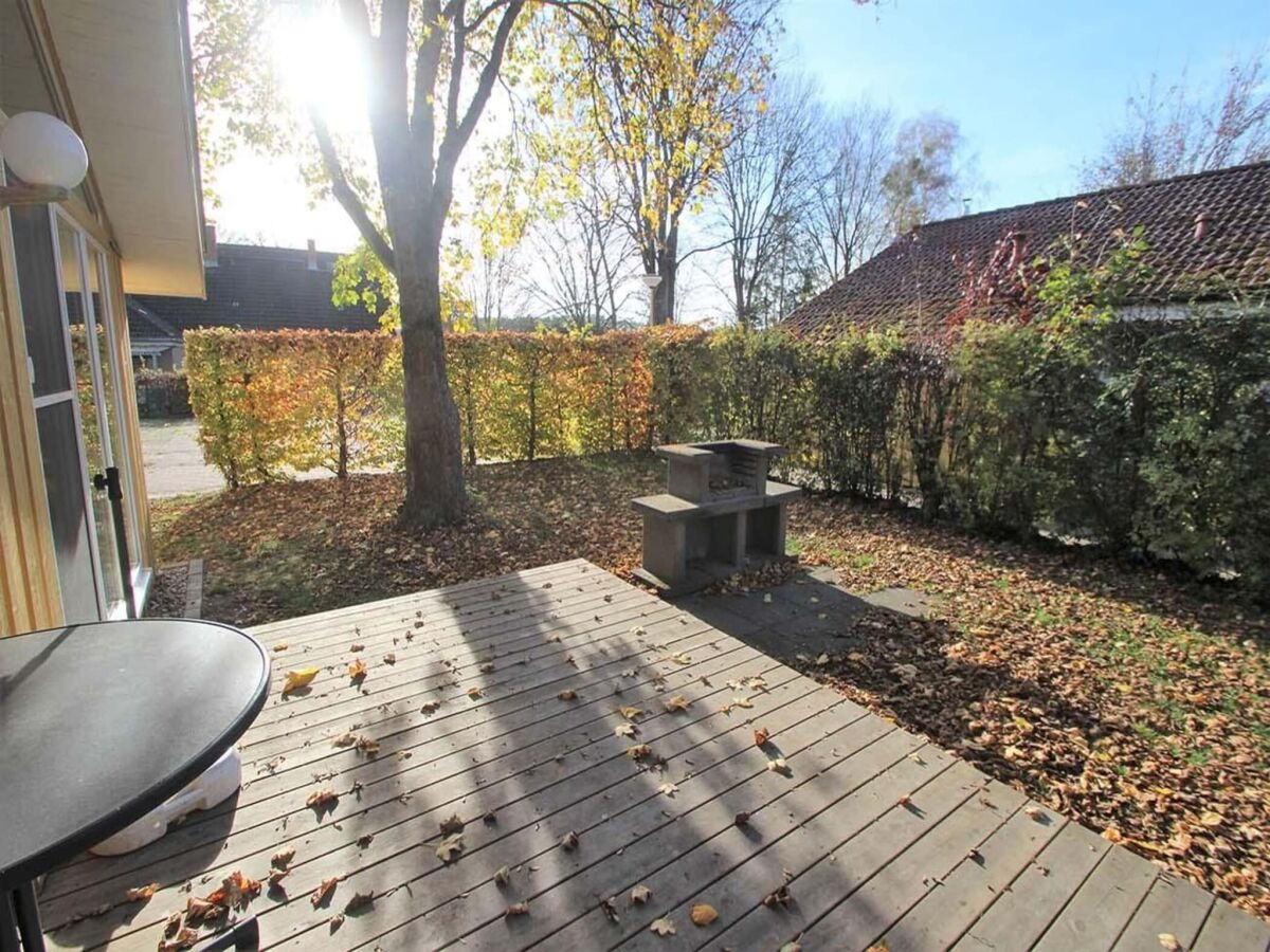 Holiday house Ferienhaus mit Sauna im Ferienpark Mirow - Outdoor photo 2