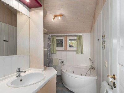 Holiday house Ferienhaus mit Sauna im Ferienpark Mirow - Features photo 13