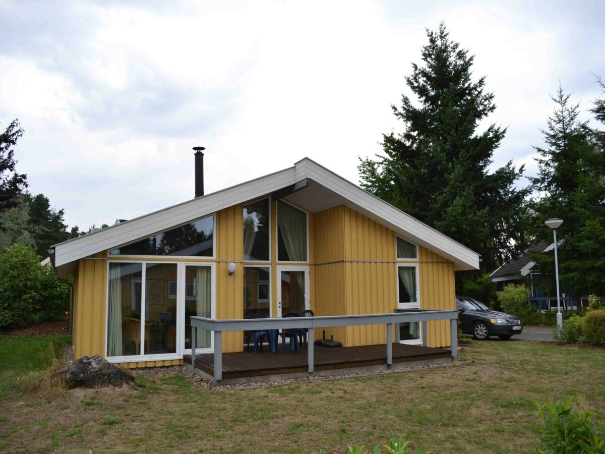 Holiday house Ferienhaus mit Sauna im Ferienpark Mirow - Outdoor photo 2