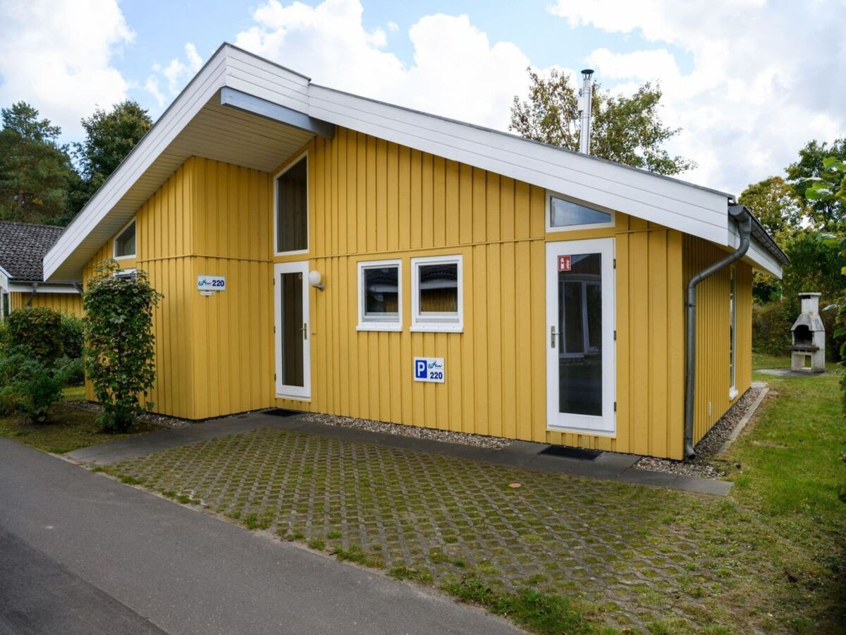 Holiday house Ferienhaus mit Sauna im Ferienpark Mirow
