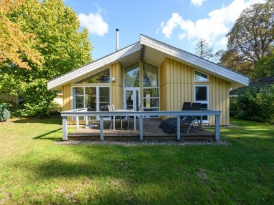 Holiday house Ferienhaus mit Sauna im Ferienpark Mirow - Outdoor photo 3