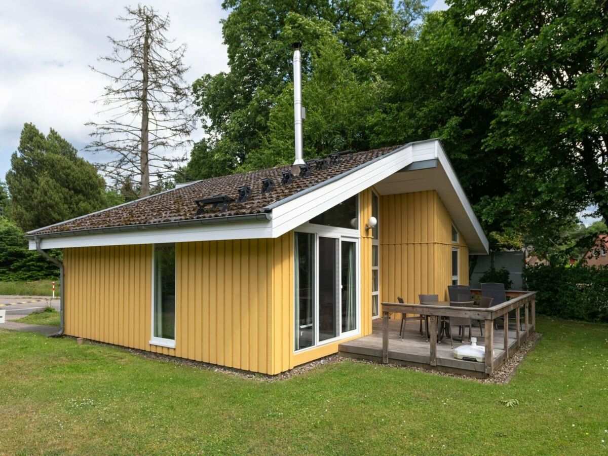 Holiday house Ferienhaus mit Sauna im Ferienpark Mirow - Outdoor photo 3
