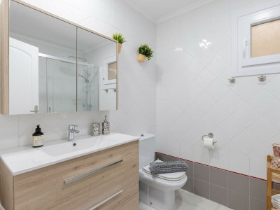 Apartment Feel at Home by Fidalsa - Features photo 12