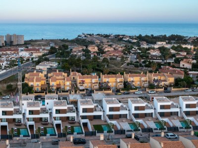 Villa Luxurious & Comfy by Fidalsa - Environment photo 35