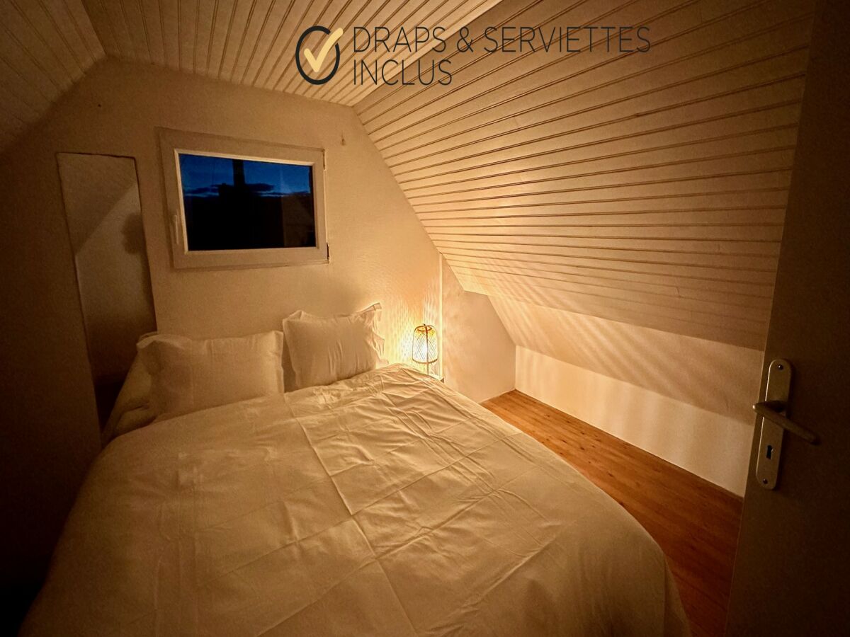 Holiday house Beach House in Ploudalmézeau by Treompan Beach - Features photo 2