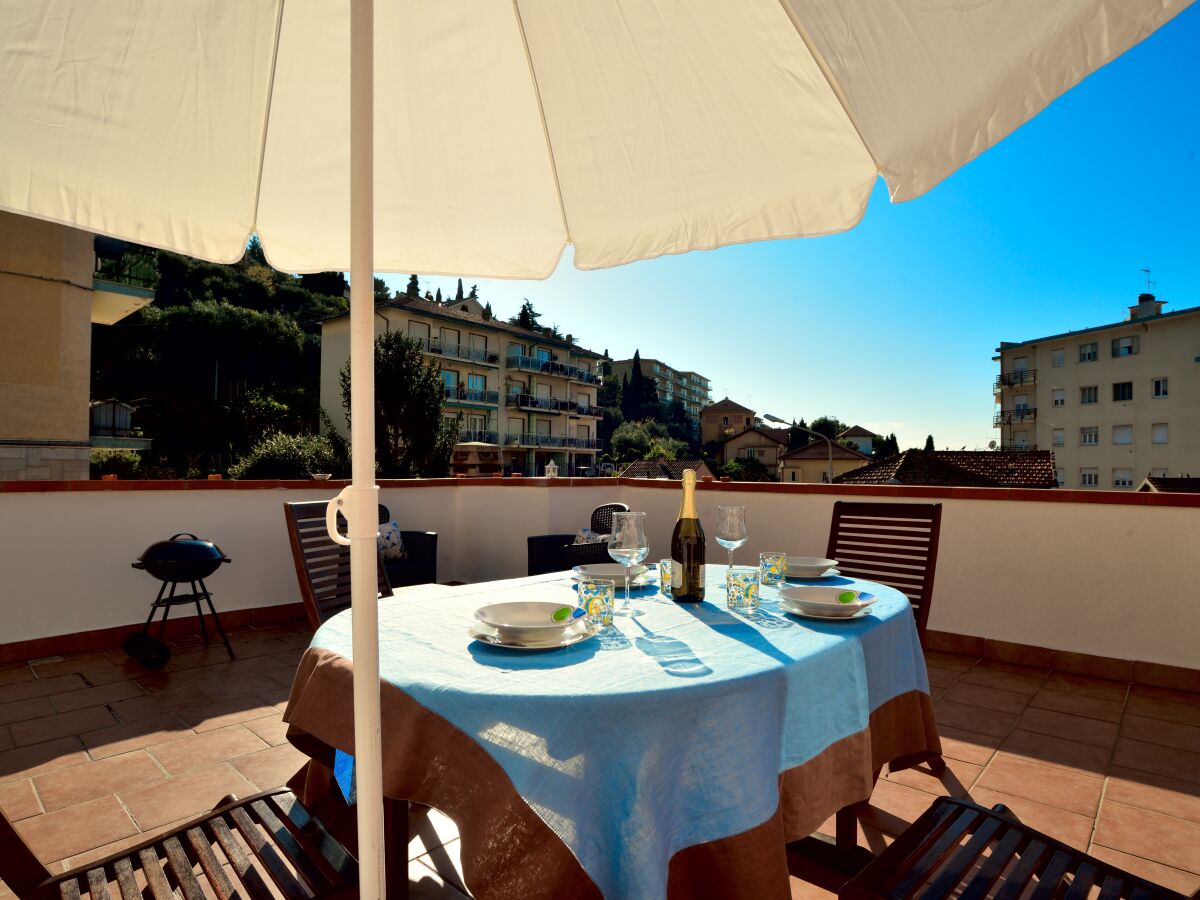 Holiday house Casa con grande terrazza