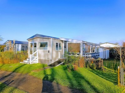 Chalet Beach Resort Kamperland - 266 in Kamperland - Chalet