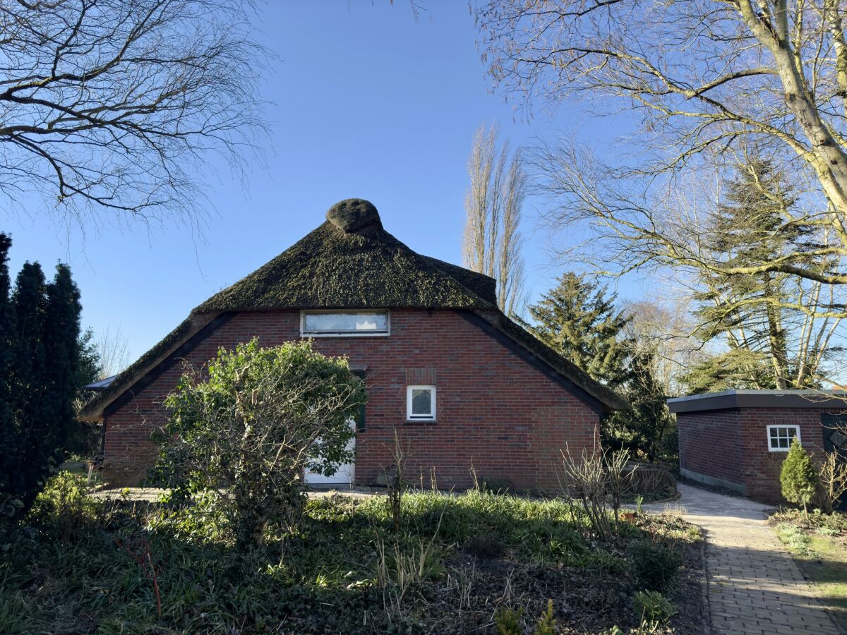 Apartment Ferienwohnung im Reetdachhaus, Burhave - Outdoor photo 3