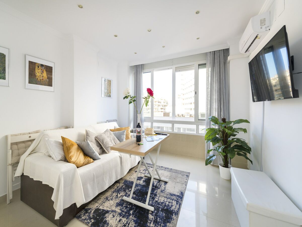 Apartment Apartment in Malaga near Bajondillo Beach