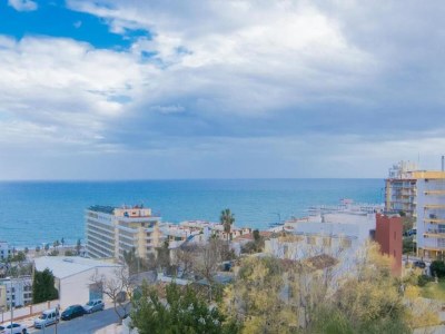 Apartment Apartment in Malaga near Bajondillo Beach - Environment photo 7