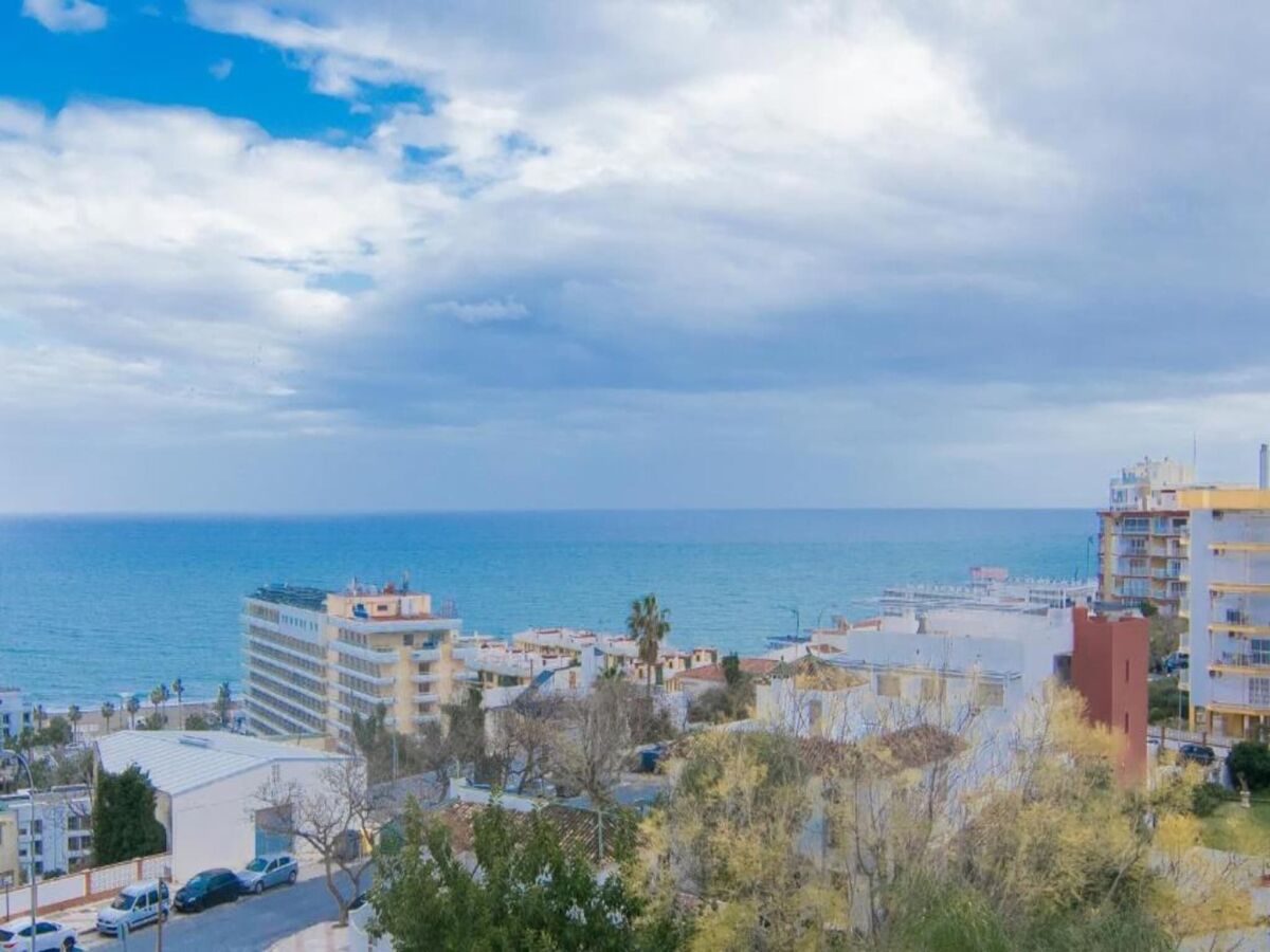 Apartment Apartment in Torremolinos with Sea Views - Environment photo 4