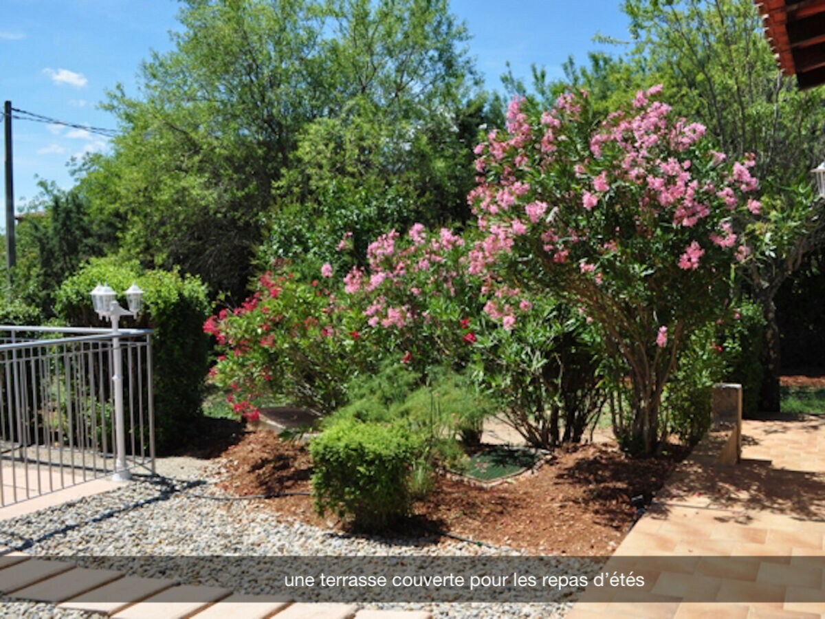 Holiday house LE CADE - Outdoor photo 4