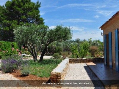 Holiday house LE CADE - Outdoor photo 8