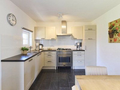 Holiday park Farmhouse in Limburg with Sauna & Hot Tub - Features photo 7