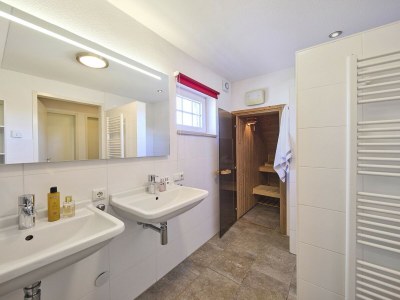 Holiday park Farmhouse in Limburg with Sauna & Hot Tub - Features photo 15