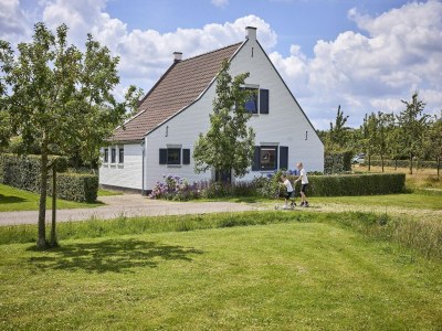 Holiday park Farmhouse in Limburg with Sauna & Whirlpool - Holiday park