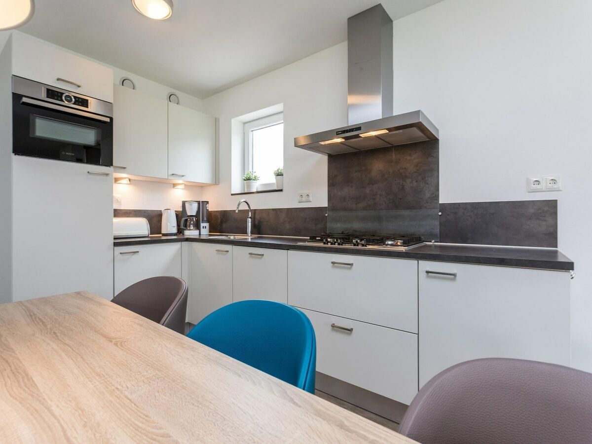 Holiday park Bungalow in Limburg with Playground Access - Features photo 5