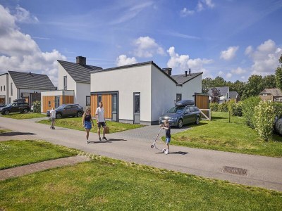 Holiday park Bungalow in Limburg with Playground Access - Holiday park