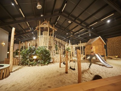 Holiday park Farmhouse in Limburg with Sauna & BBQ - Outdoor photo 36