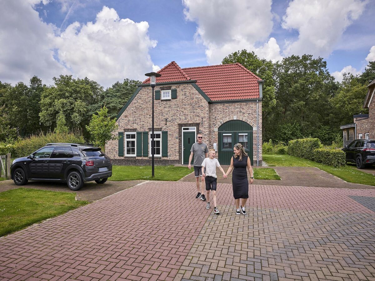 Holiday park Farmhouse in Limburg with Sauna & BBQ