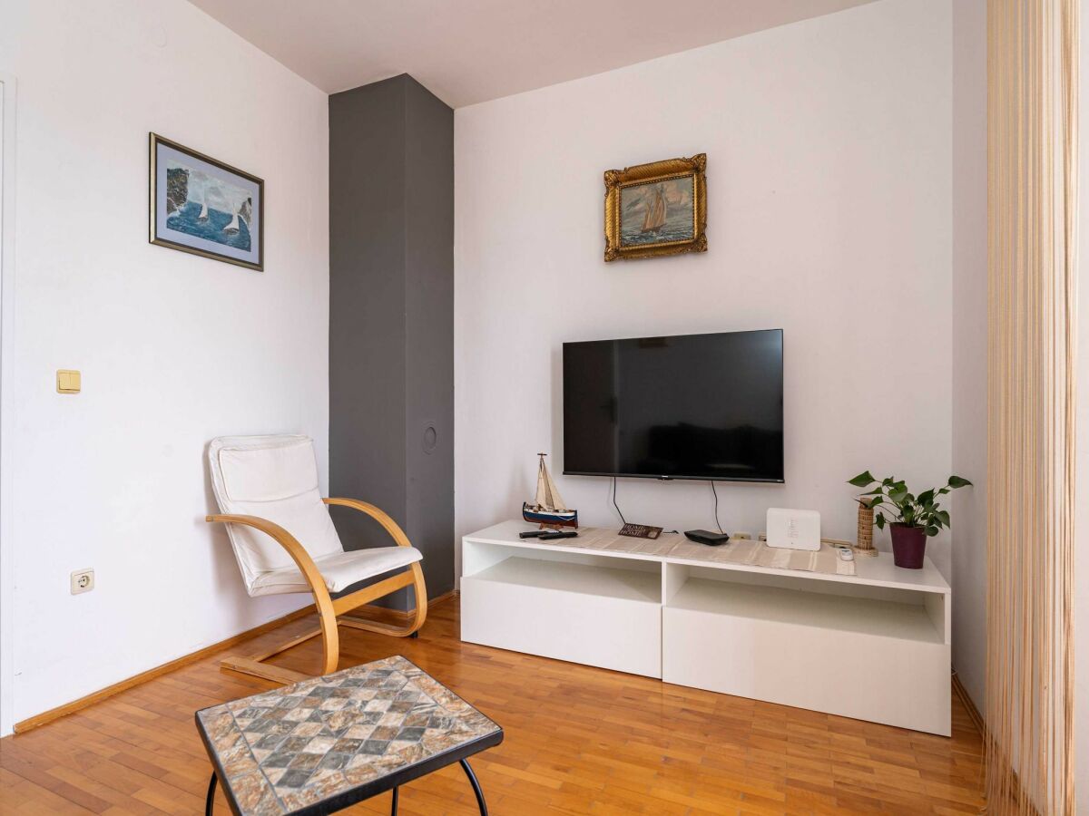 Apartment Apartment Marisol - One Bedroom Apartment with Balcony and Sea View - Features photo 5