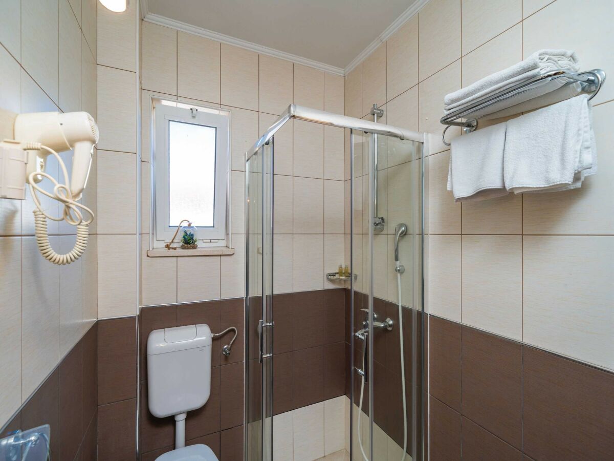 Apartment Apartments Senjo - Studio Apartment with Balcony and Garden View (Apartman 5) - Features photo 4