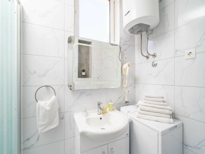 Apartment Apartments Senjo - One Bedroom Apartment with Balcony and Sea View (4 adults) (Apartman 3) - Features photo 8