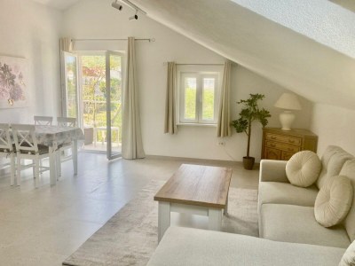 Apartment 3 Bedroom apartment with balcony in Brač - Apartment