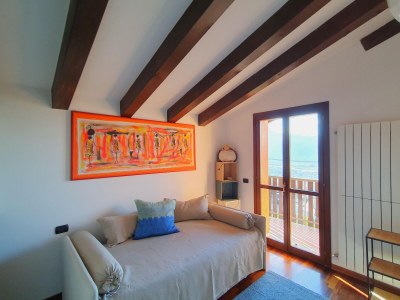 Holiday house House in Luino with Green Garden and City Views - Features photo 14