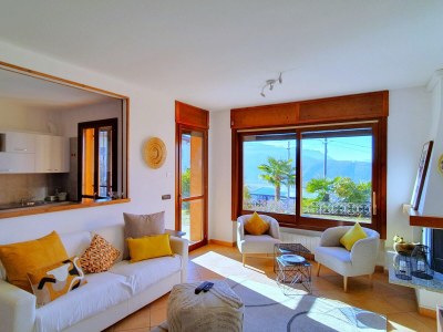 Holiday house House in Luino with Green Garden and City Views - Features photo 15