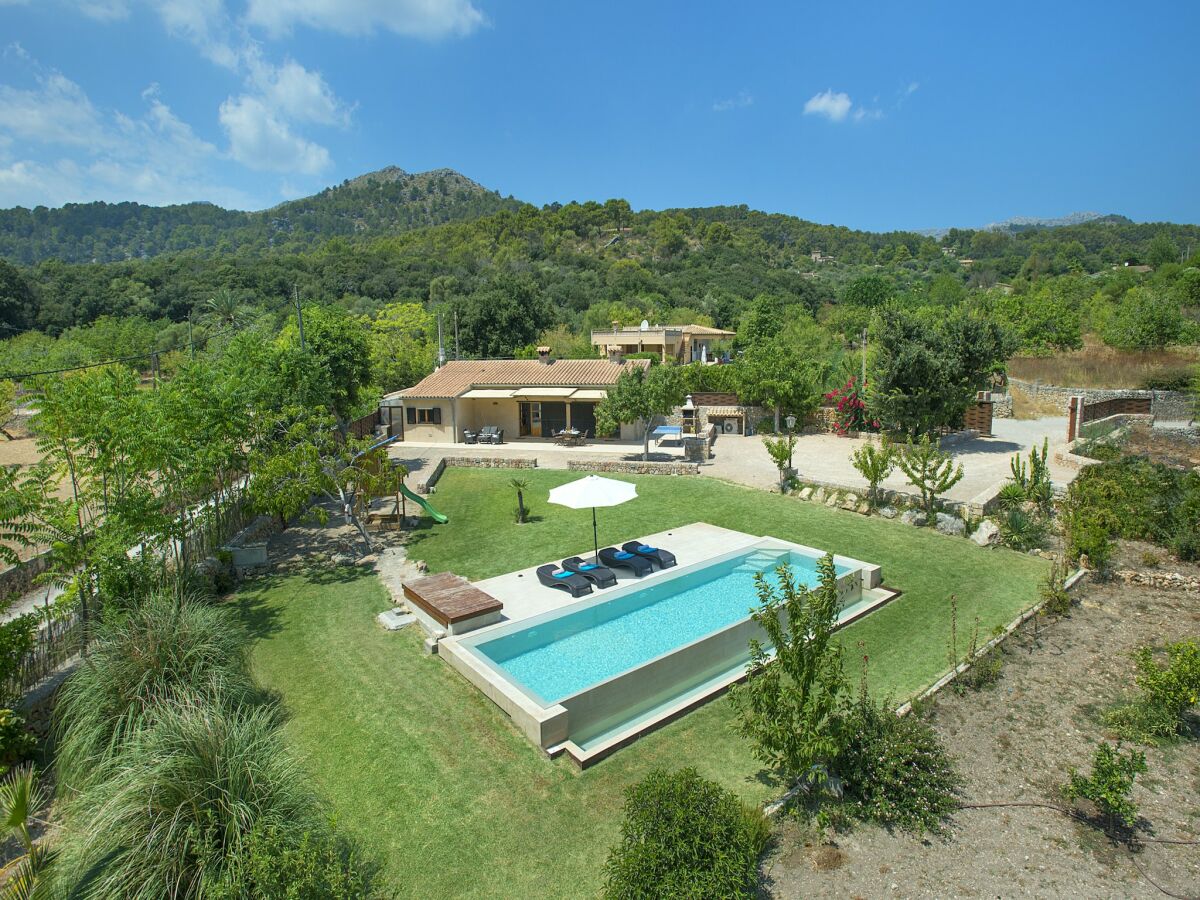 Villa Villa in Pollensa with Private Pool & Garden - Outdoor photo 4