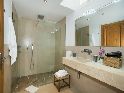 Villa Villa in Pollensa with Private Pool & Garden - Outdoor photo 7