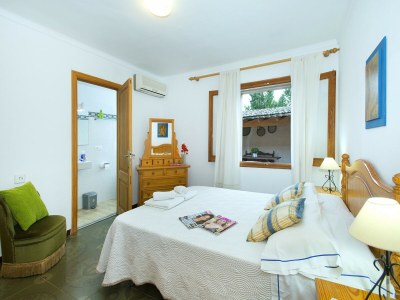 Villa Villa in Pollensa with Private Pool & Views - Outdoor photo 8