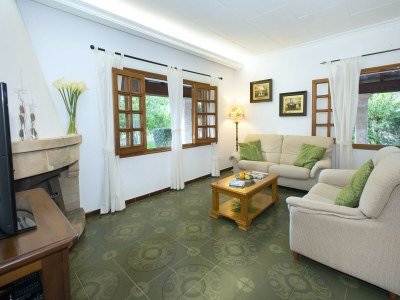 Villa Villa in Pollensa with Private Pool & Views - Outdoor photo 14